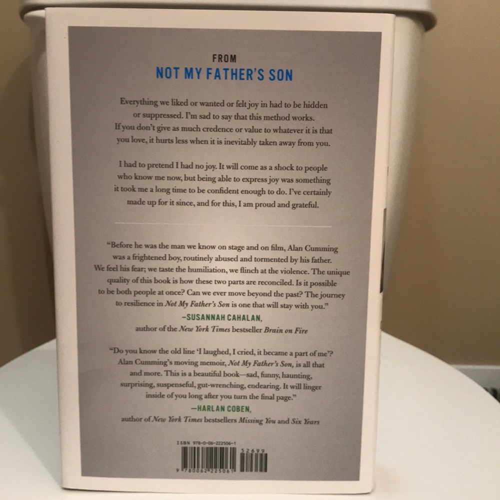 ⚡️FP⚡️Alan Cumming “Not My Father’s Son” book - Picture 3 of 9
